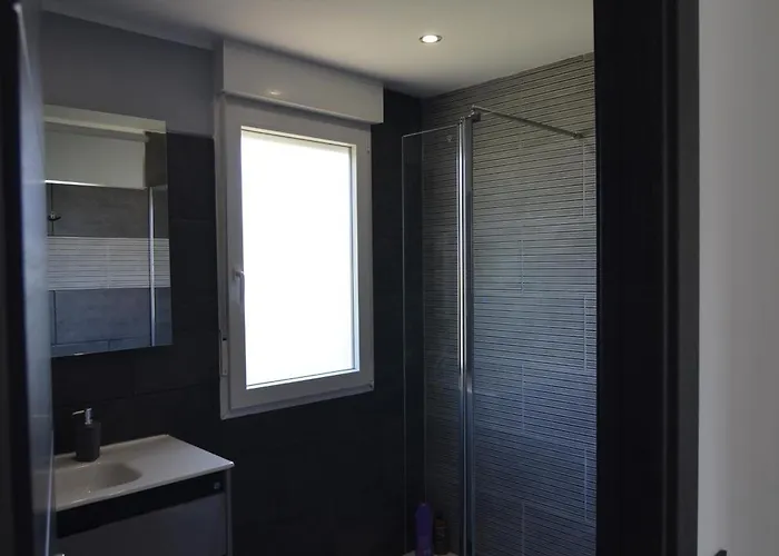 בית נופש Suena *